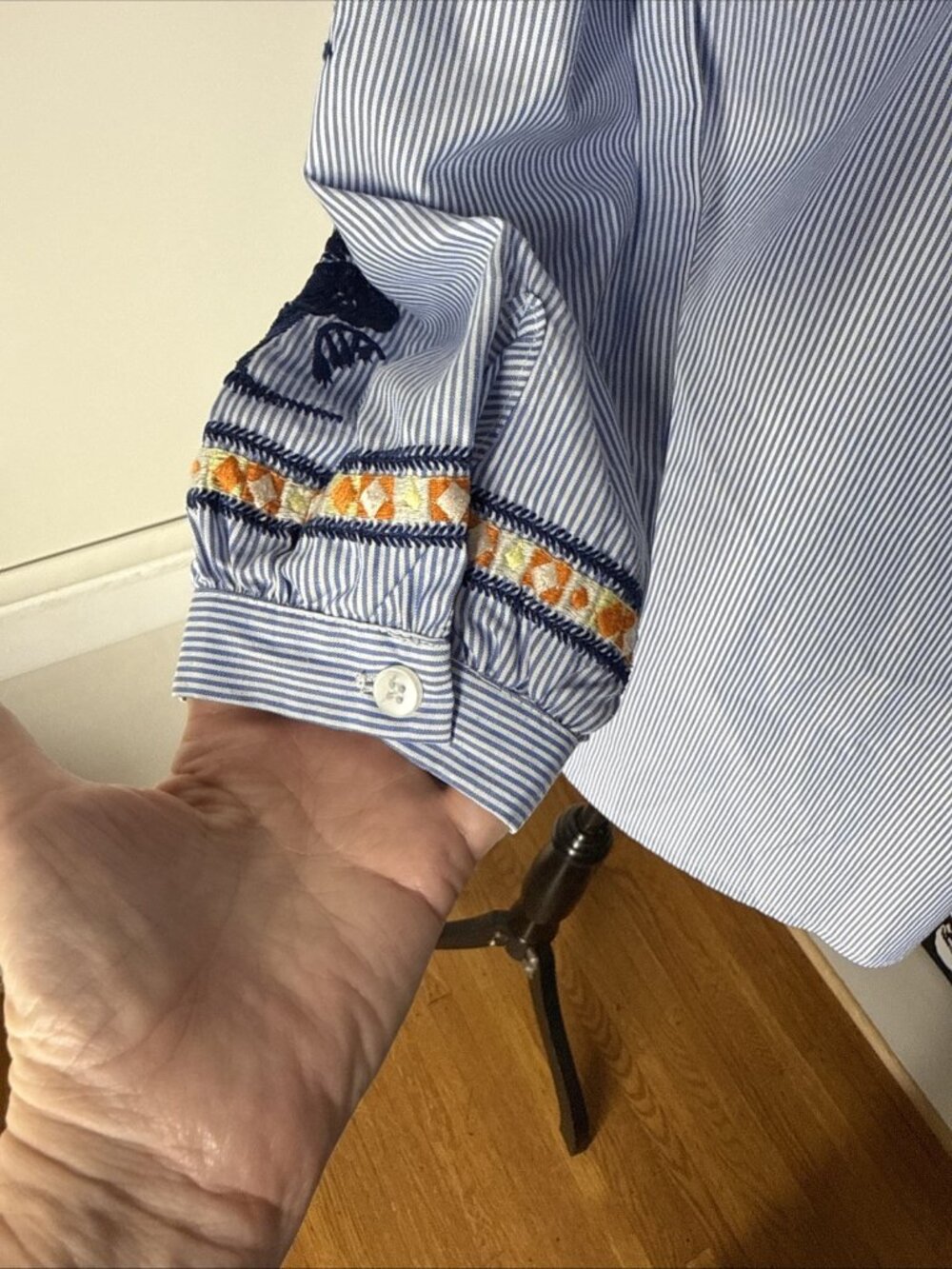 Adam Tasseled Top Striped Light Blue White Cotton Size Large - Picture 6 of 10
